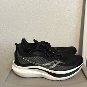 Saucony Endorphin Speed 2